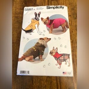 Simplicity S8861  Dog Coats in 3 Sizes  Small, Medium, Large new
